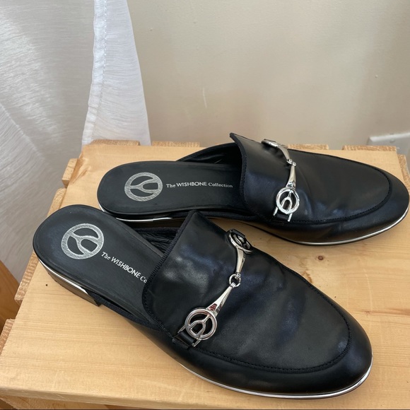 the Wishbone Collection Mules - Picture 2 of 8